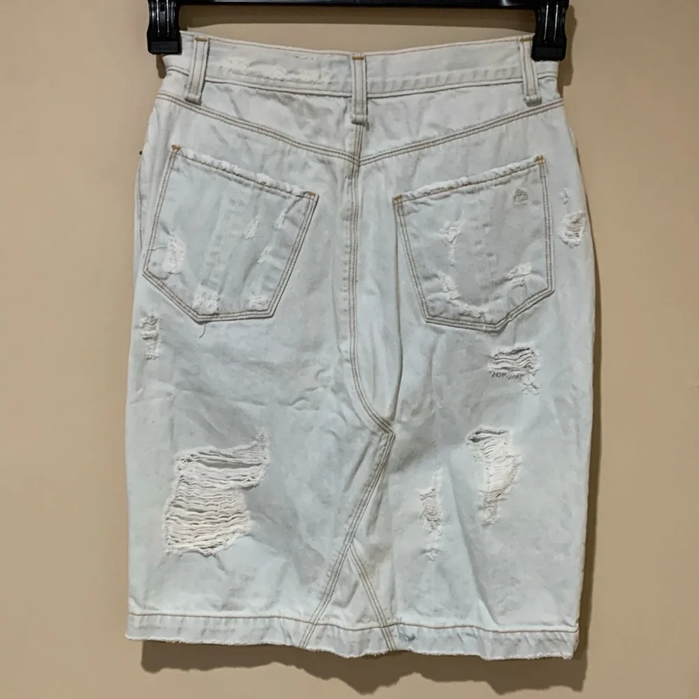 Rag & Bone size 26 jean skirt - Picture 6 of 9